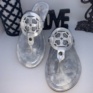 NIB SILVER Ornate thong sandals 7